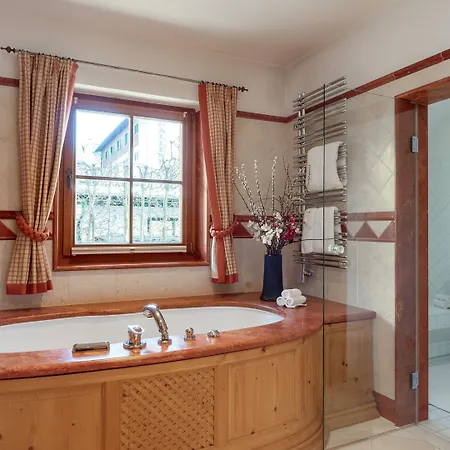 Elegant Near Slopes & Village Вилла *